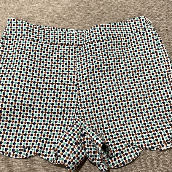 Anthropologie Georgie scalloped shorts - Picture 2 of 7